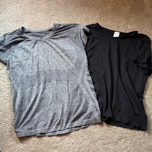 Athleta Gray and Black Short Sleeve Tees